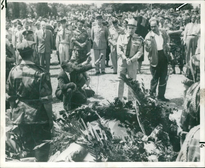 Raoul Salan  at paratroopers. - Vintage Photograph