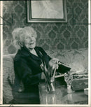 Ellaine terriss star of Gaiety theatre musical comedies in the 1890s and widow of Sir seymour hicks. - Vintage Photograph