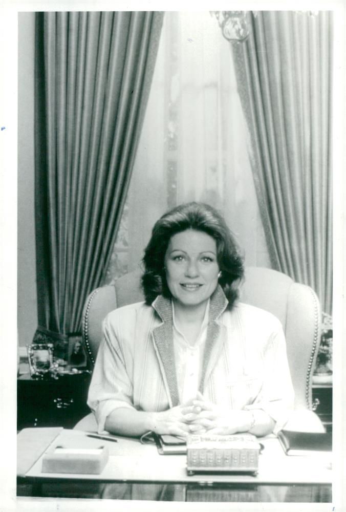 Patty Duke in "What has happened to Madam President?" in TV2 - Vintage Photograph