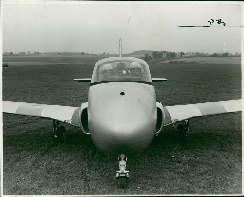 Two views of the Jet provost. - Vintage Photograph