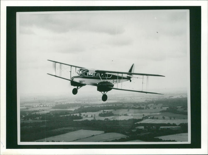Aircraft: DH 84 Dragon. - Vintage Photograph