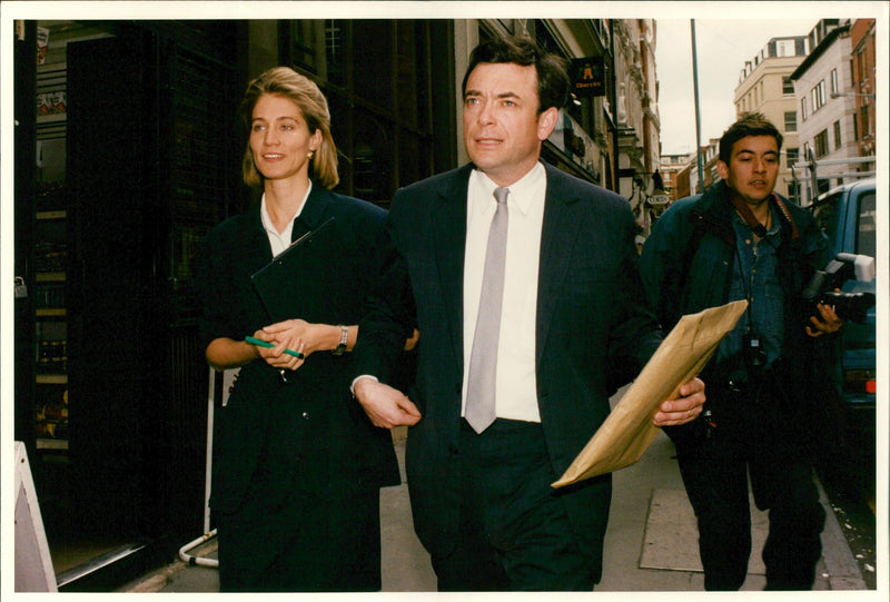 Maxwell kevin and ian during trial maxwell murder. - Vintage Photograph