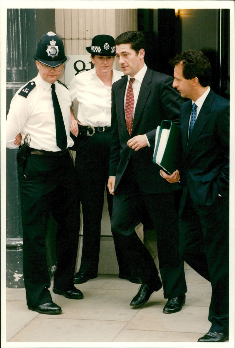 Maxwell kevin and ian during trial maxwell murder. - Vintage Photograph