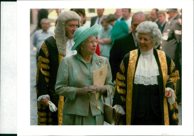 Elizabeth II is escorted Betty. - Vintage Photograph