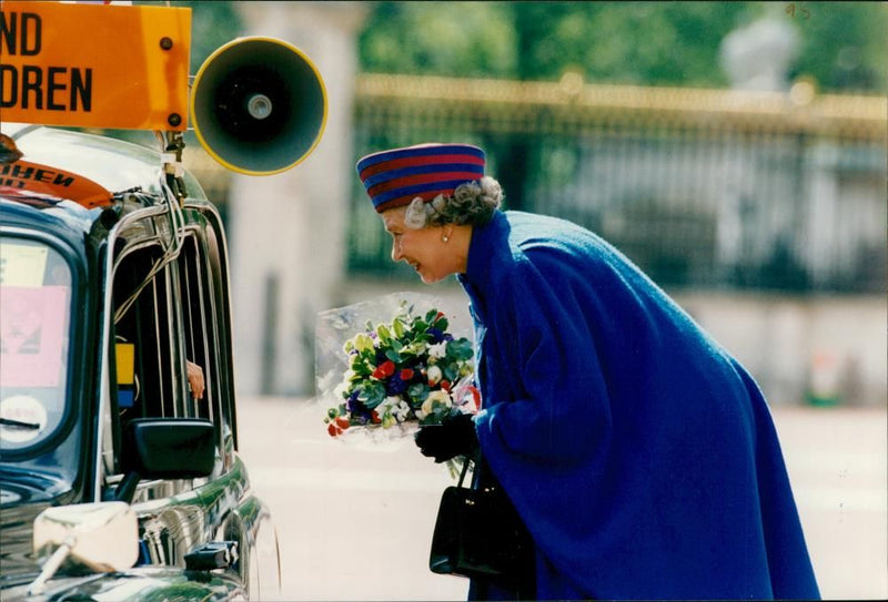 Elizabeth II. - Vintage Photograph