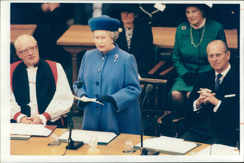 Elizabeth II. - Vintage Photograph