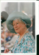 Queen Elizabeth The Queen Mother. - Vintage Photograph