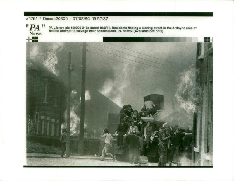 Irish Civil War:The Residents Fleeing. - Vintage Photograph