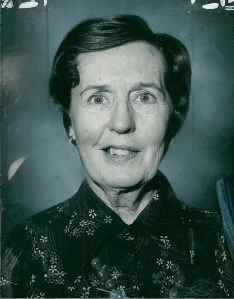 Barbara Pym. - Vintage Photograph