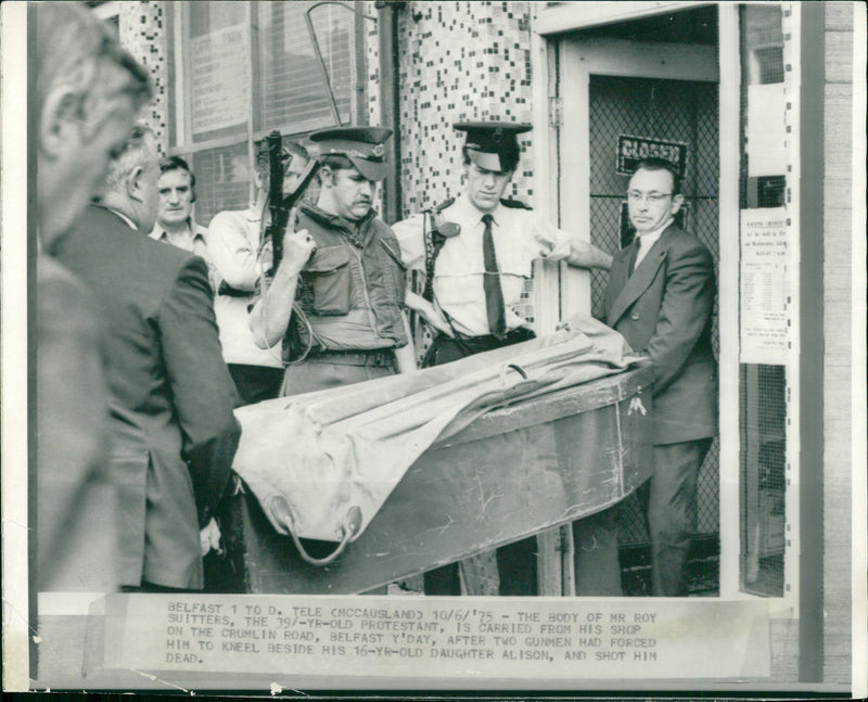 Ireland civil rights shooting:the body of mr roy suitter. - Vintage Photograph
