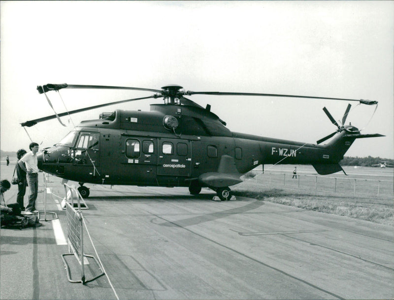 Eurocopter AS332 Super Puma - Vintage Photograph