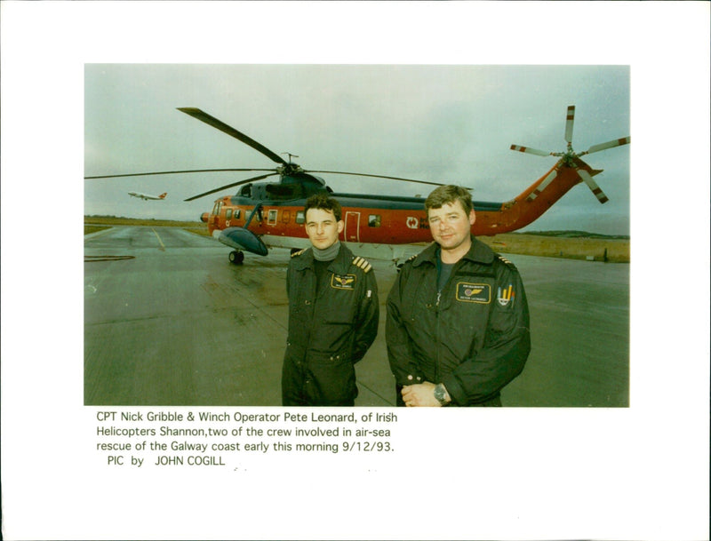 Aircraft helicopter rescue:two crewmen from irish helicopters shannon. - Vintage Photograph