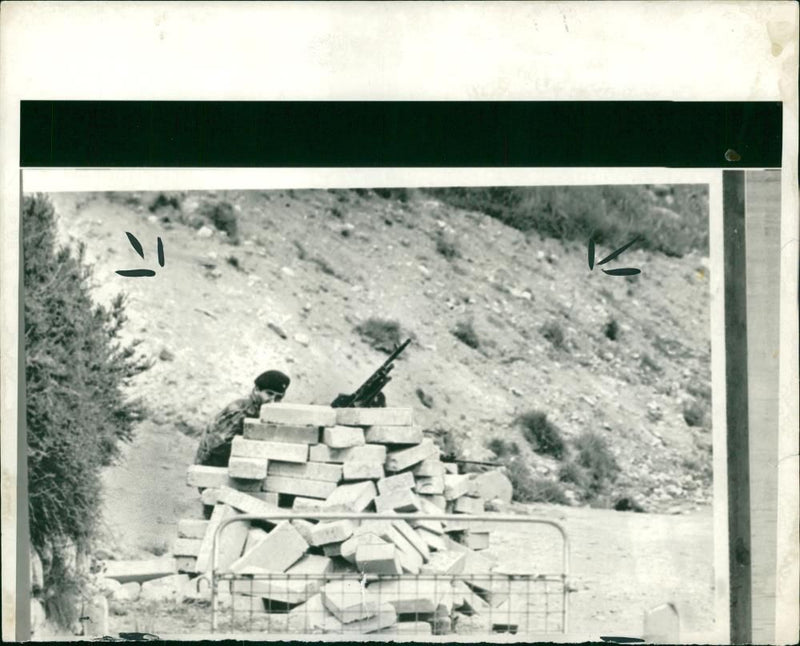 Civil rights riots 1976-1979:a army machine gun post guarding. - Vintage Photograph