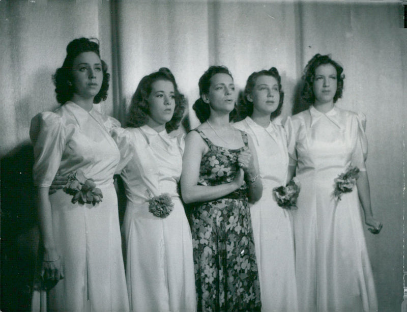 "Five of us" are five beautiful girls with Greta Wassberg in the lead singing at Royalrevyn - Vintage Photograph