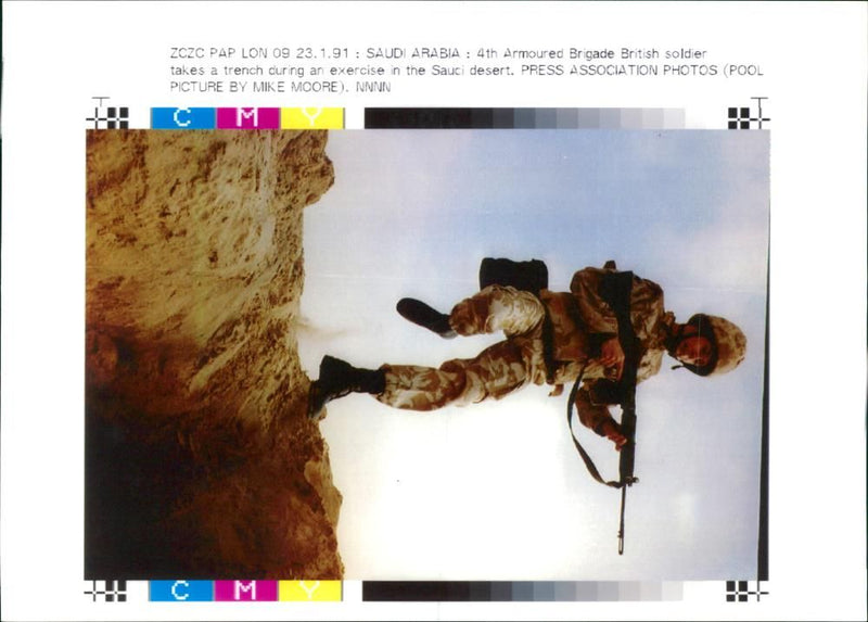 Iraq UN War British Army:Brigade British Soldier. - Vintage Photograph