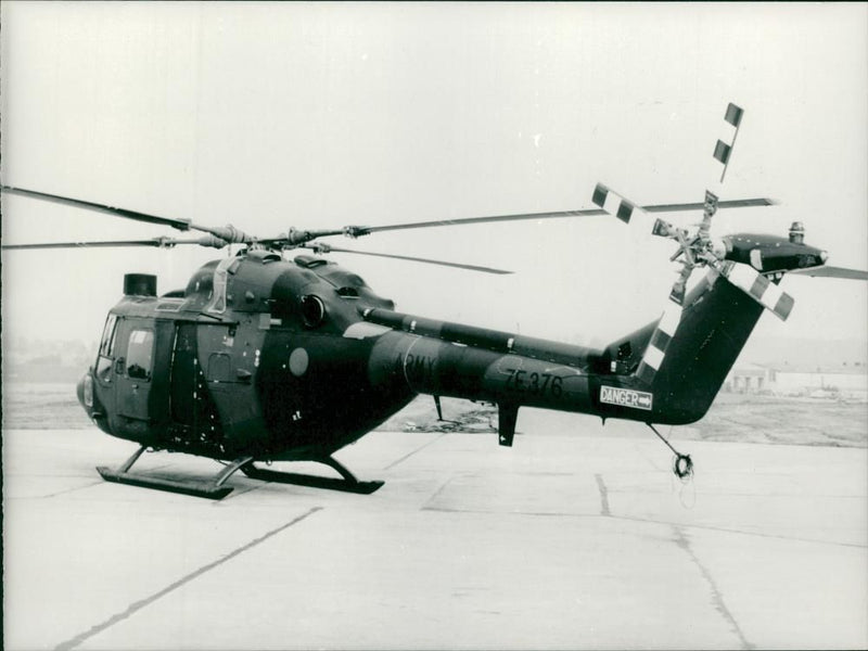 Lynx helicopter:first flight for the new army. - Vintage Photograph