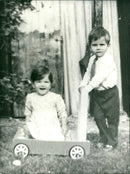 Murdered And Missing Person 1971:Amanda Mooneapillay with her brother Julian. - Vintage Photograph