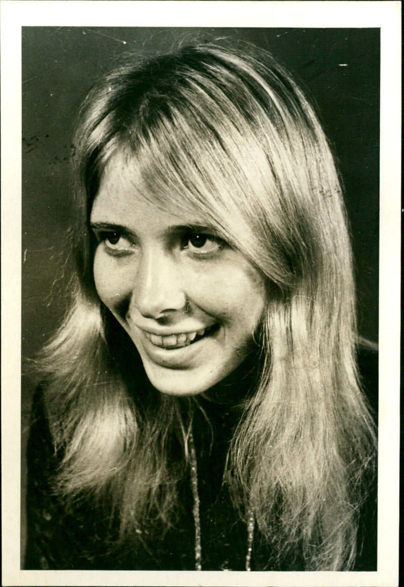 Murdered And Missing Person 1971:Veronica Singlenton. - Vintage Photograph