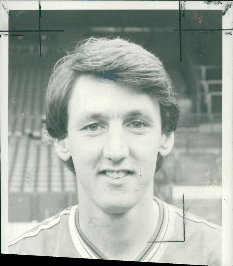 Peter Davenport Footballer. - Vintage Photograph