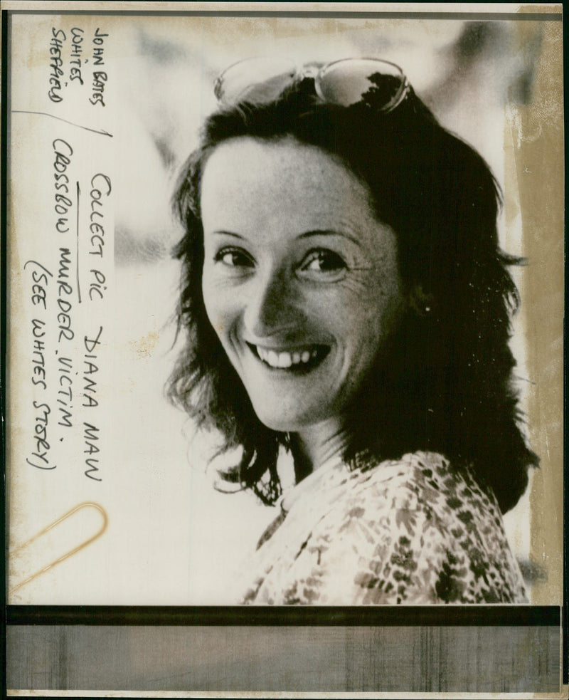 JOHN BATES KILLED HIS GIRLFRIEND WITH CROSSBOW THE MURDER WAS CAUGHT DIANA - Vintage Photograph