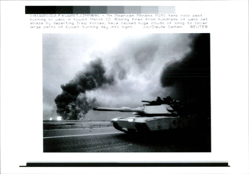 Iraq in war Kuwait oil fires - Vintage Photograph