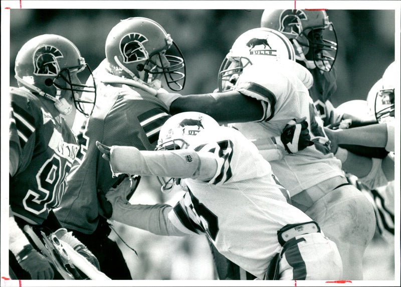 American football british teams:english exponents of american football brought up. - Vintage Photograph