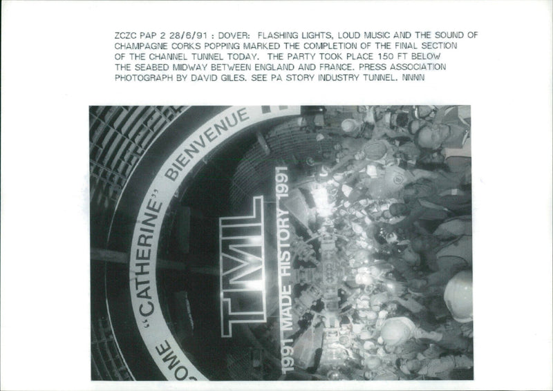 Channe tunne upto 1991:dover flashing light loud music and the sound. - Vintage Photograph