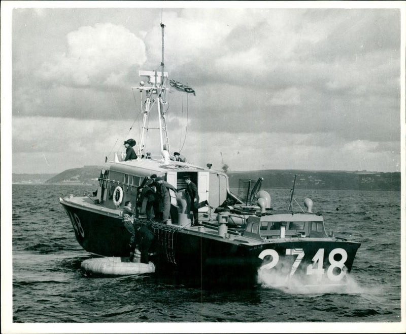Air-sea rescue - Vintage Photograph