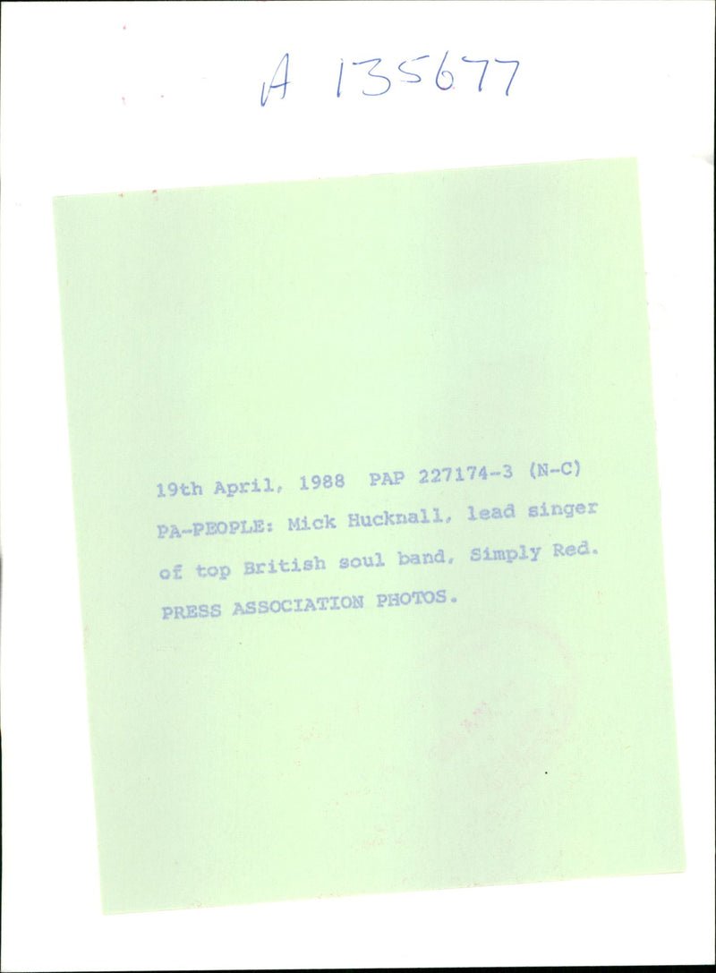 Simply Red: Mick Hucknall. - Vintage Photograph