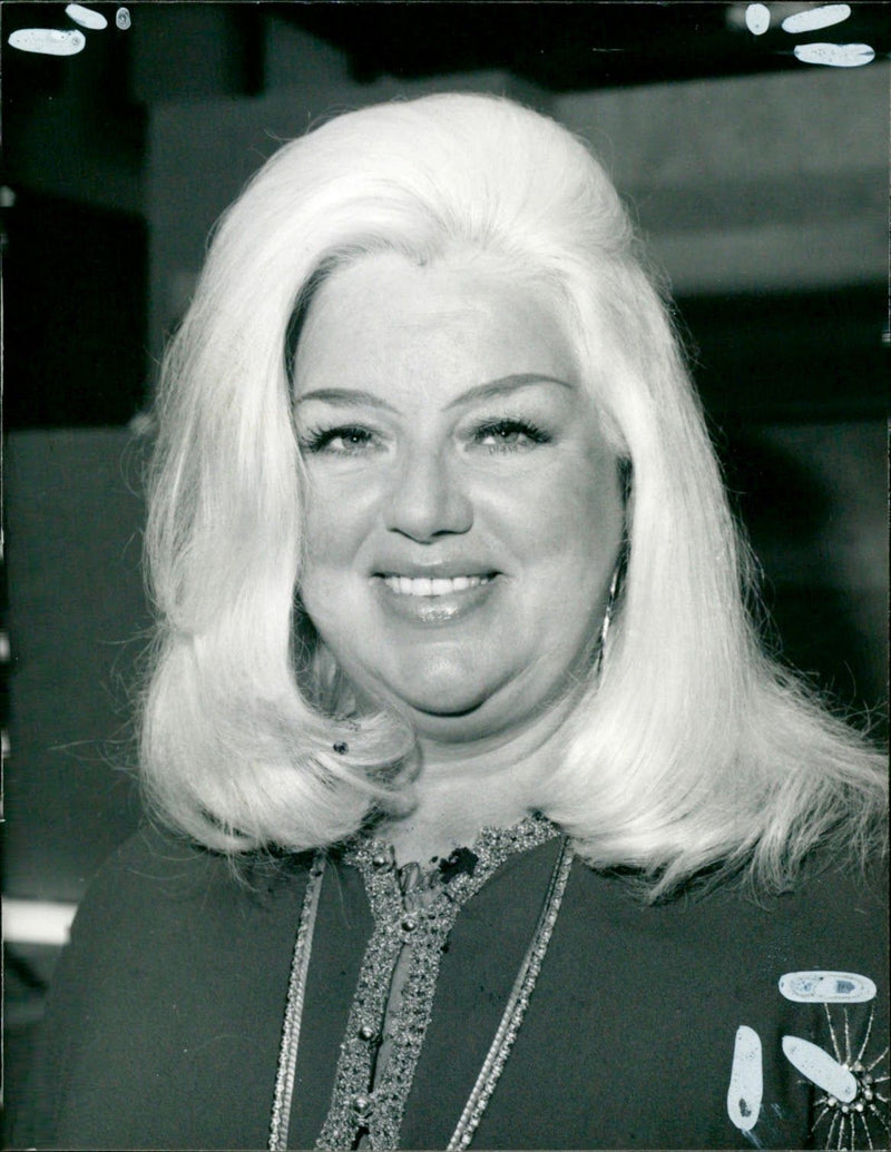 Diana dors. - Vintage Photograph