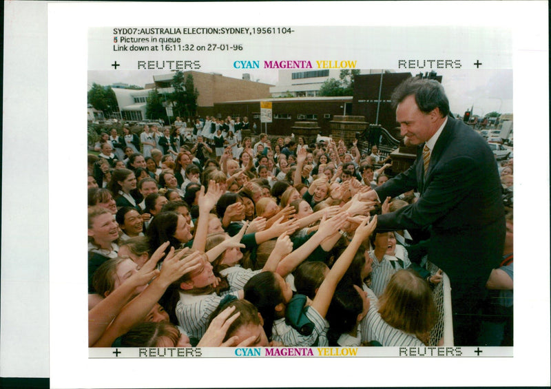 1996 AUSTRALIAN MINISTER PAUL KEAT TONY PRIME KEATING WRITER LADY MOVEMENT - Vintage Photograph