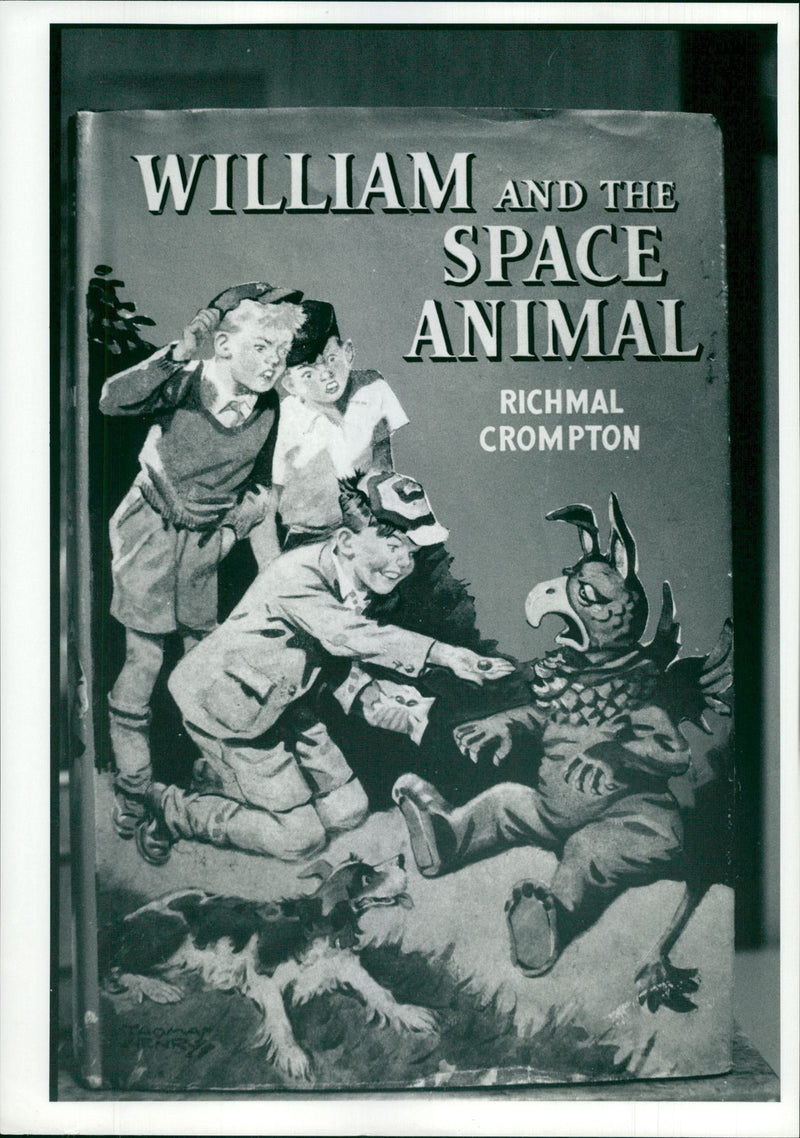 William and the space animal (book series) - Vintage Photograph