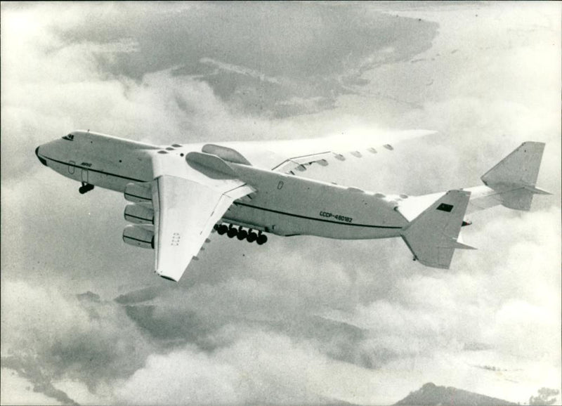 Aircraft An 225 Mriya - Vintage Photograph
