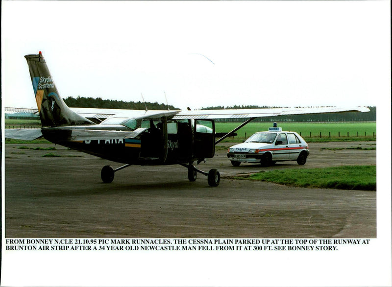 Aircraft: Cessna Plain. - Vintage Photograph