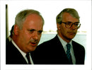 1995 JOHN BRUTON BRITISH MINISTER TONY PRIME MARTIN TITLE WRITER FRENCH - Vintage Photograph
