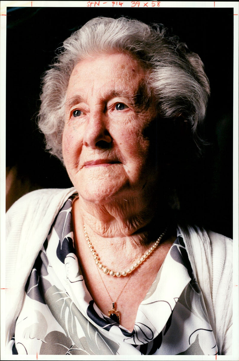 Charlotte Elliot. - Vintage Photograph