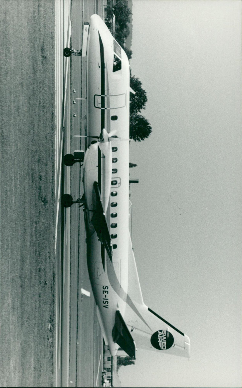 Aircraft Saab Fairchild 340: - Vintage Photograph