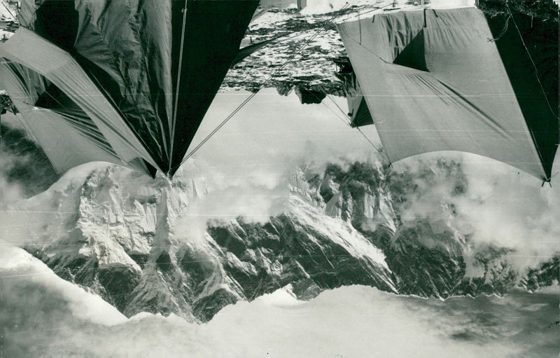 The British Sola Khumbuex expedition. The view of Everest from a plateau - Vintage Photograph