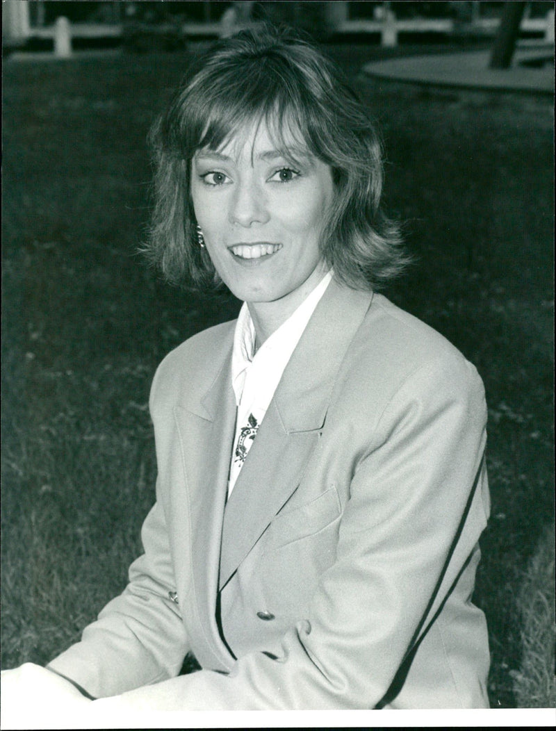 Suzanne Charlton. - Vintage Photograph