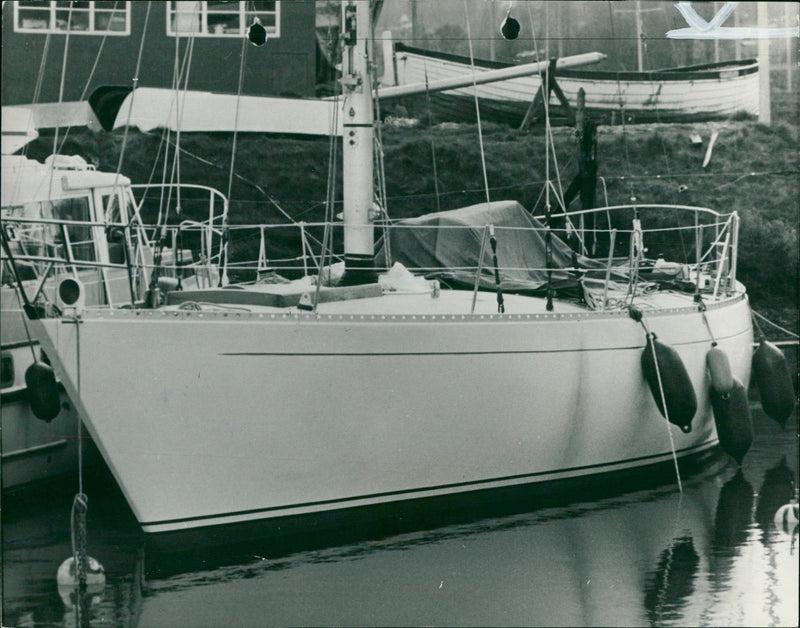 Ship: Yacht: Hermit. - Vintage Photograph