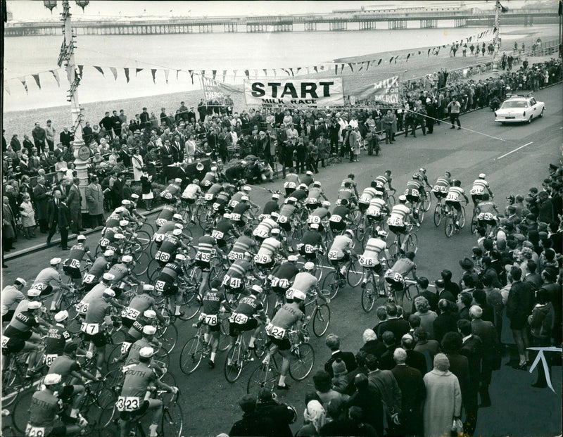 Cycling: Tour of Britain. - Vintage Photograph