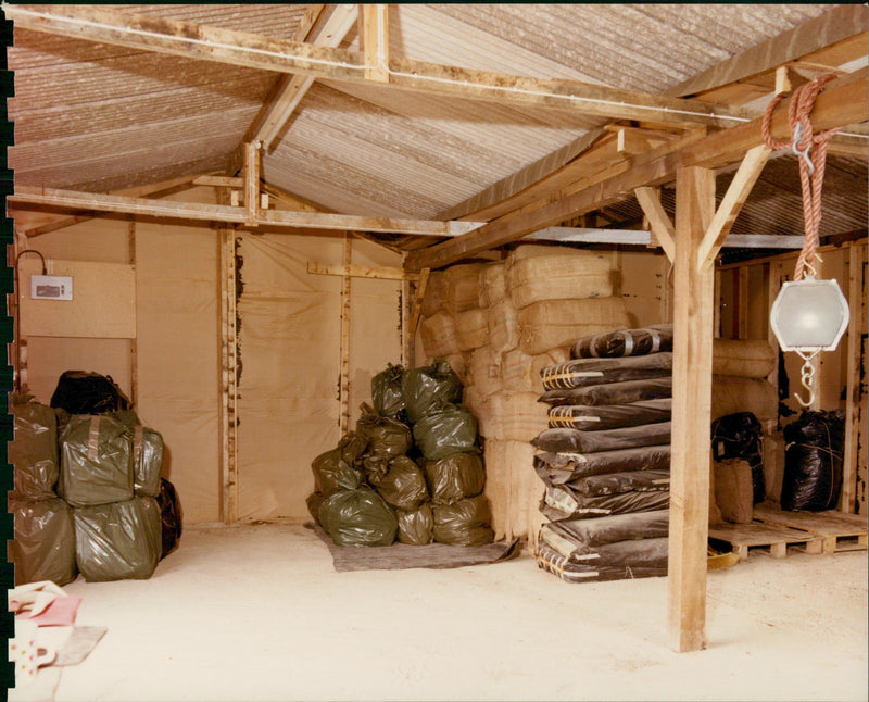 Inuengarny Cannabis Cases: - Vintage Photograph