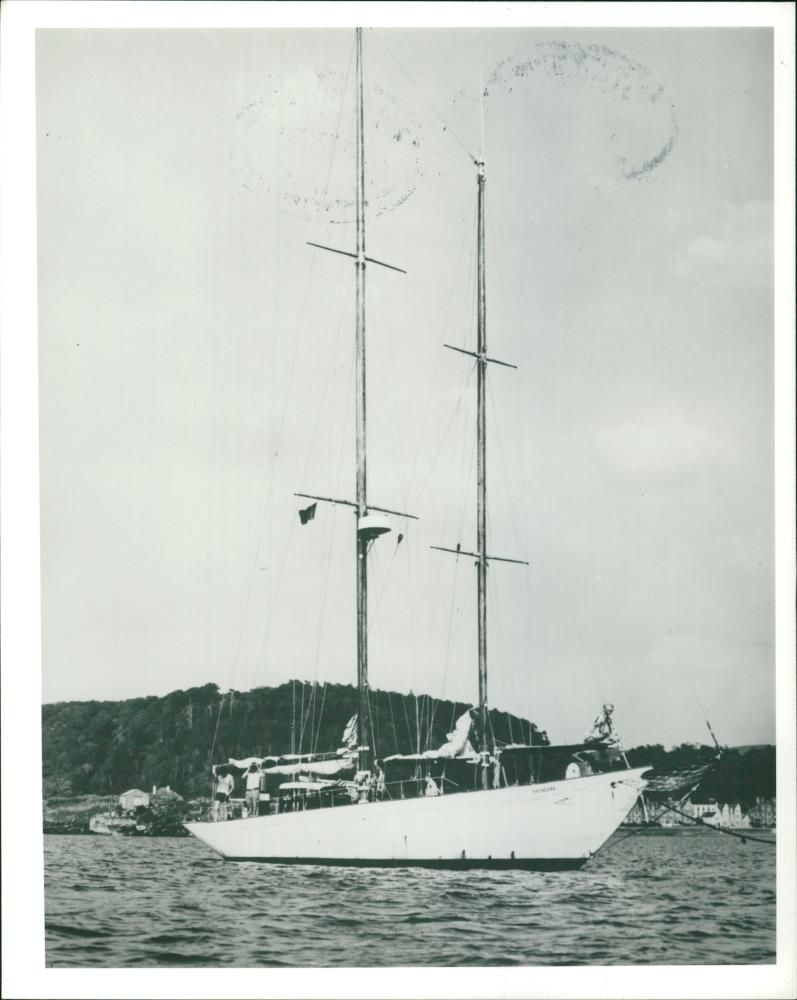 Inuengarny Cannabis Cases: - Vintage Photograph