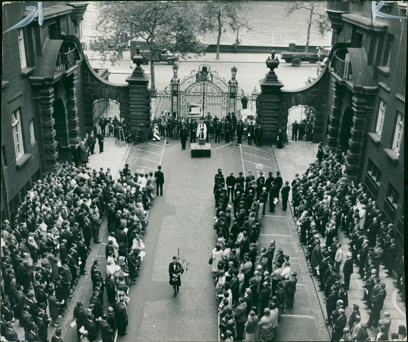 Shepherd's Bush murders: a long piper mr. benjamin. - Vintage Photograph