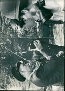 Shepherd's Bush murders: walkie talkie during hunt. - Vintage Photograph