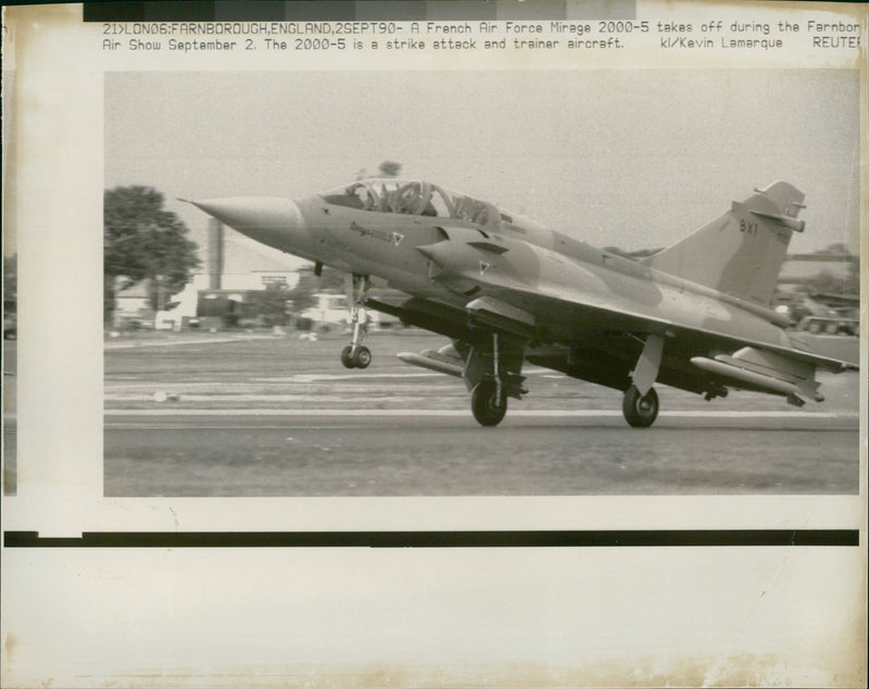 Aircraft : Dassault Mirage 2000 - Vintage Photograph