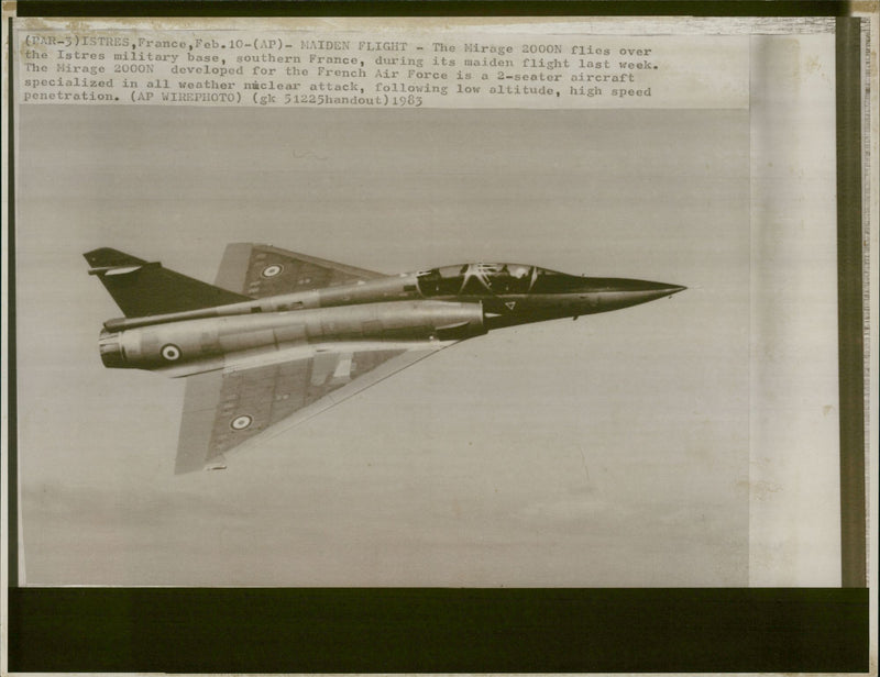 Aircraft : Dassault Mirage 2000 - Vintage Photograph