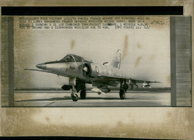 Mirage 5 - Vintage Photograph