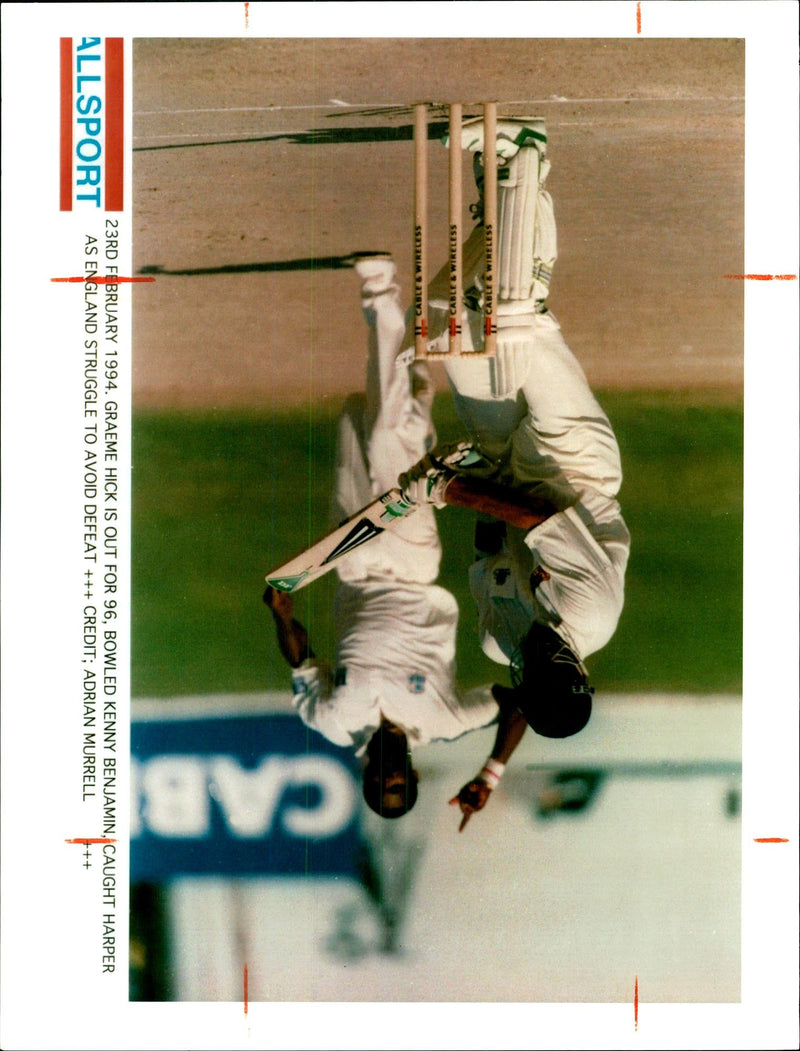 Cricket England:Graeme hick and kenny benjamin. - Vintage Photograph