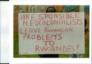 1995 MANY RESIDENTS KIGALI BELIEVE THAT THE STOOD TITLE WRITER UNITED DAVID - Vintage Photograph